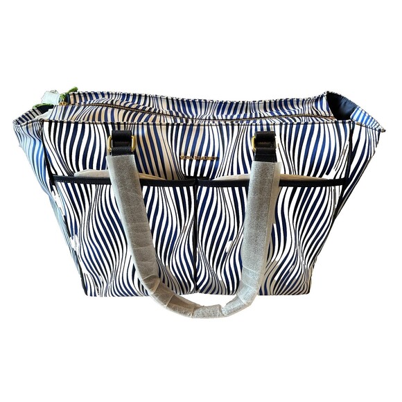 NWT Vera Bradley Uptown Wavy Stripe Diaper Bag Navy Blue Baby Stroller Straps - Picture 2 of 4